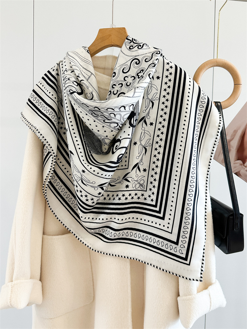Silk Wool Blend Scarf 135CM Lu - Winter Clothing Hong Kong 评论和价格